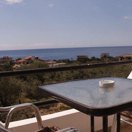 Velco BB Himara Himare Exterior foto